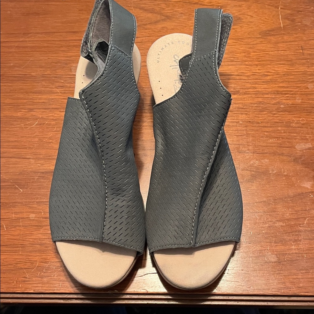 Clarks Women's Open-Toe Slingback Sandals in Charcoal